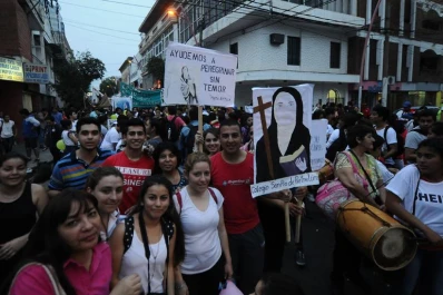 La beatificación de Mama Antula convocó a miles de jóvenes a reunirse en Santiago