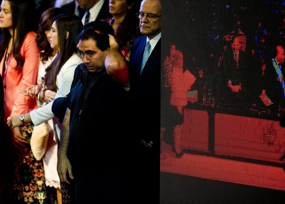 LARGA ESPERA.  El 29 de octubre del año pasado, durante la asunción de las nuevas autoridades, Mansilla siguió el acto desde un costado del palco. la gaceta / FOTO DE JORGE OLMOS SGROSSO (ARCHIVO)