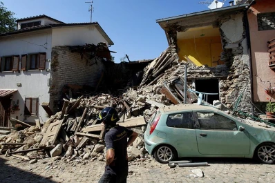 Asciende a 290 el número de muertos por el terremoto en Italia