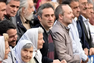 Larroque: si hay un plan desestabilizador, lo motoriza este Gobierno