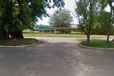 Un motociclista murió tras chocar contra un árbol