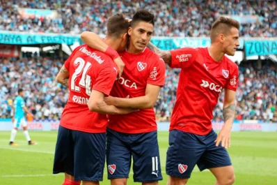 Independiente aprovechó su chance y arrancó con todo