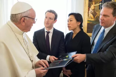 ¿Qué le regaló Mark Zuckerberg al papa Francisco?