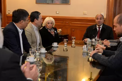 Interés chino en las alternativas de la industria azucarera local