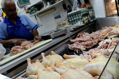 El consumo de pollos cayó un 5,4% en los últimos meses