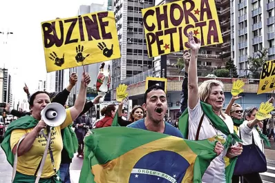 Macri dice que “respeta el proceso institucional”