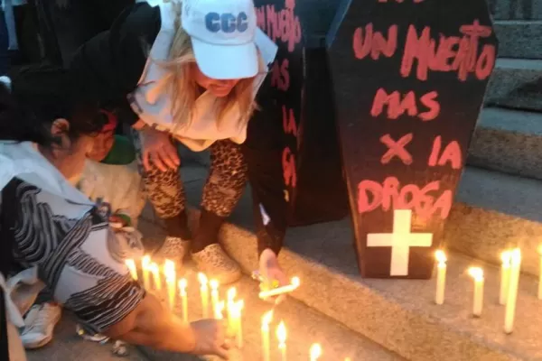 Ni un muerto más por la droga, pidieron los familiares de jóvenes adictos