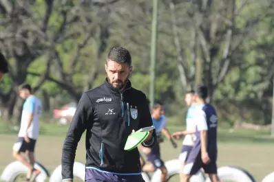 Precone dirige Inferiores y Reserva en Atlético