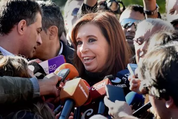 La Justicia pide identificar qué teléfonos usaba Cristina