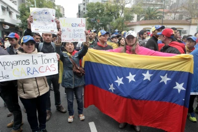 Marchas a favor y en contra de Maduro en Buenos Aires