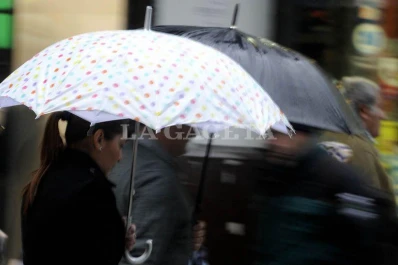 Abrigate: Tucumán amanece con una sensación térmica de 5° y lloviznas