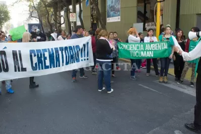 Se diluye la instalación del crematorio en el Cementerio del Norte