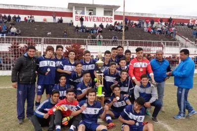 El “Sagrado”, con un golazo de tiro libre