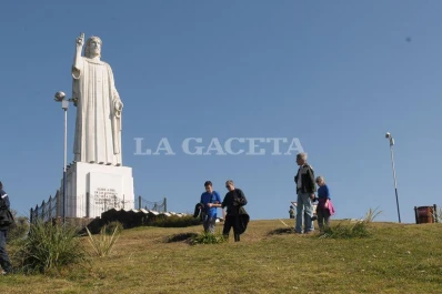 Amaneció con cielo despejado y se viene un fin de semana a pleno sol en Tucumán