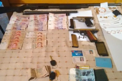 Hallaron marihuana y $ 50.000 en la casa de un prófugo