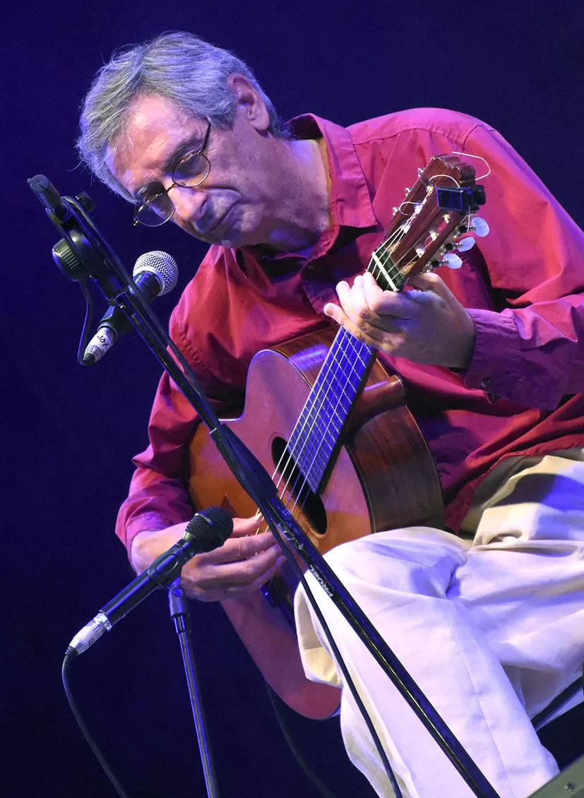 -LA CANTATA FRATERNA. Con Juan Falú (foto) y Pepe Núñez, a las 20.30, en el Teatro San Martín.-
