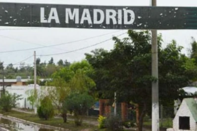 Un hombre murió luego de ser embestido por un camión en La Madrid