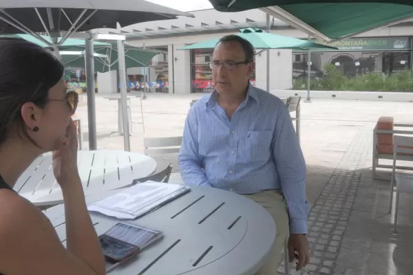Irregularidades en Canal 10: Daniel Moeremans culpó a Laurnagaray