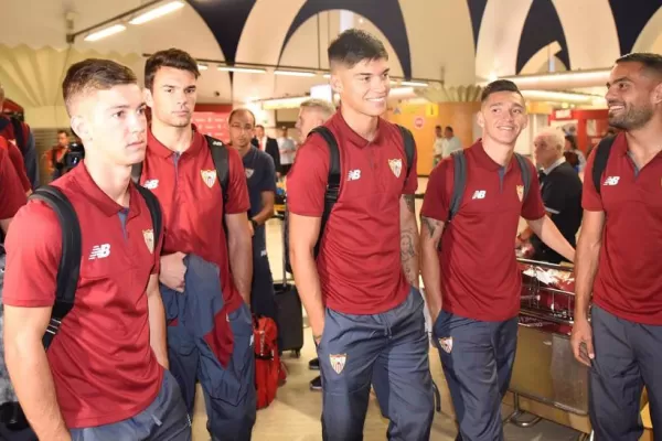 Con dos tucumanos en el plantel, Sevilla llegó a Turín para debutar en la Champions