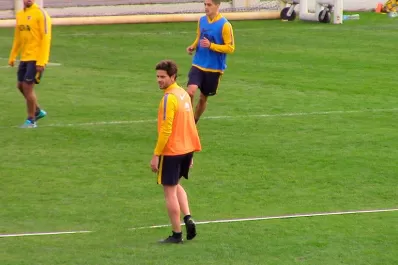 Gago volvió a hacer fútbol después de cinco meses