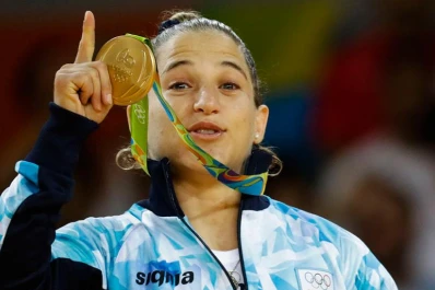 Paula Pareto fue distinguida como personalidad destacada de la provincia de Buenos Aires