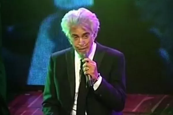 El Puma Rodríguez cantó asistido por un tubo de oxígeno