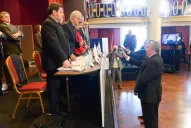 Cubren la banca del destituido José López