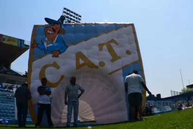 Atlético estrenó manga y vivió una salida a la cancha diferente