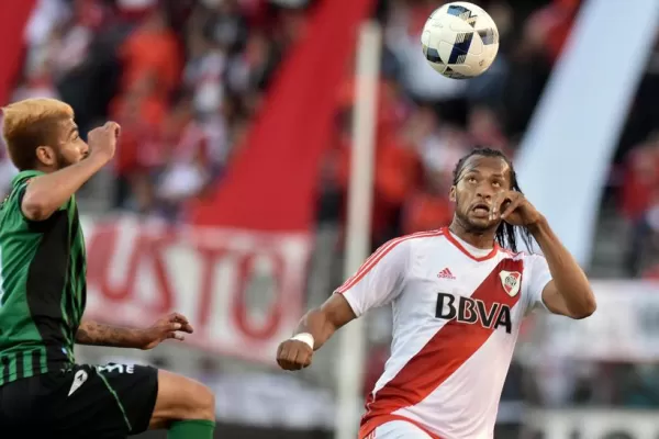 River se descuidó y San Martín de San Juan empató en el Monumental