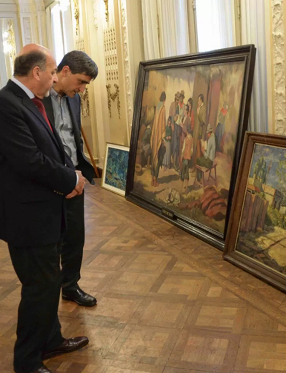 EN NOVIEMBRE. Algunas de las pinturas que el gobernador Juan Manzur restituyó al patrimonio de la Dirección de Artes Visuales. secretaria de estado de comunicación pública