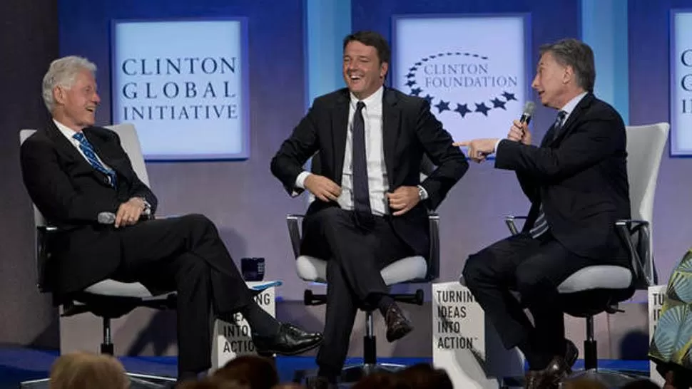 DISTENDIDOS. Macri, con Clinton y el italiano Renzi, este mediodía en Nueva York. FOTO TOMADA DE CLARIN.COM