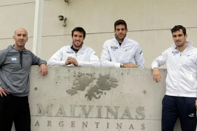 Video: así recibieron en Ezeiza a la delegación argentina de la Copa Davis