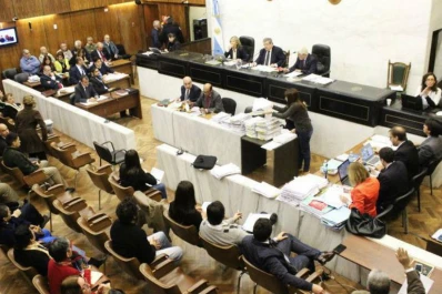 Murieron mientras eran juzgados por crímenes de lesa humanidad