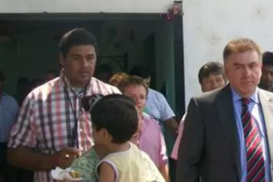 Continúan apareciendo fotos de políticos tucumanos con el presunto narco