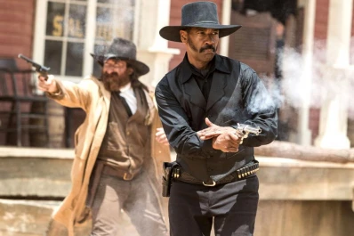 Los siete magníficos: mercenarios con ética para defender inocentes