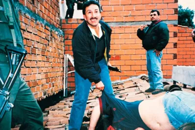 Diferencias con Narcos: las revelaciones del policía que mató a Pablo Escobar