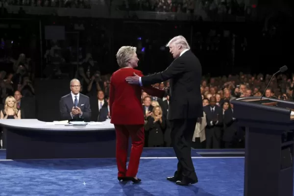 Clinton y Trump se atacaron duro en el debate