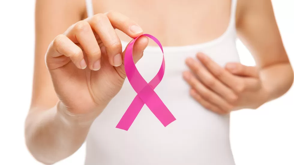 CAMPAÑA MUNDIAL. El mes de octubre se dedicará, en todo el planeta, a informar y capacitar sobre cómo enfrentarse al cáncer de mama. eva.hn