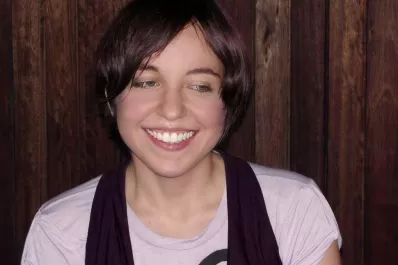 Presentan un libro de poemas de una víctima de femicidio