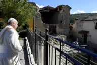 Sorpresiva visita del Papa Francisco a Amatrice
