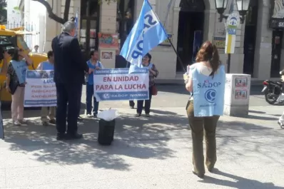 Docentes de Sadop se sumaron a la protesta de los universitarios