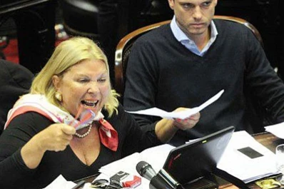 Carrió recibió el alta hoy y le pidieron que baje el estrés