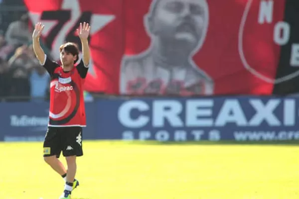 En su nuevo contrato con Barcelona, Messi incluiría una cláusula para poder jugar en Newell's