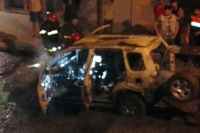 Video: se incendió una camioneta en Lavalle al 100