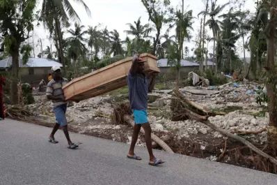 Ascienden a 842 los muertos en Haití por el huracán Matthew