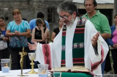 Un jefe policial le había pedido al cura que hiciera denuncias