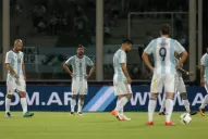 Argentina fue una sombra, perdió con Paraguay y se fue abucheado