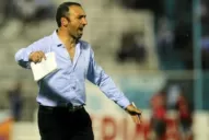 Ayala no sólo sabe hacer banco