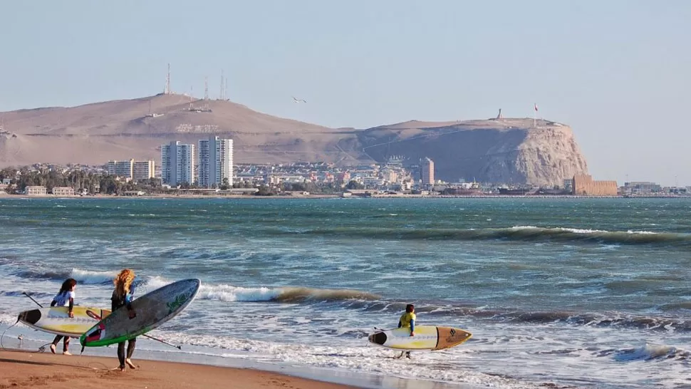 ARICA. Las playas del norte de Chile son muy buscadas por sus aguas cálidas. 
