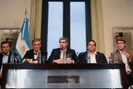 El Gobierno volvió a rechazar la ley antidespidos en la discusión del bono de fin de año